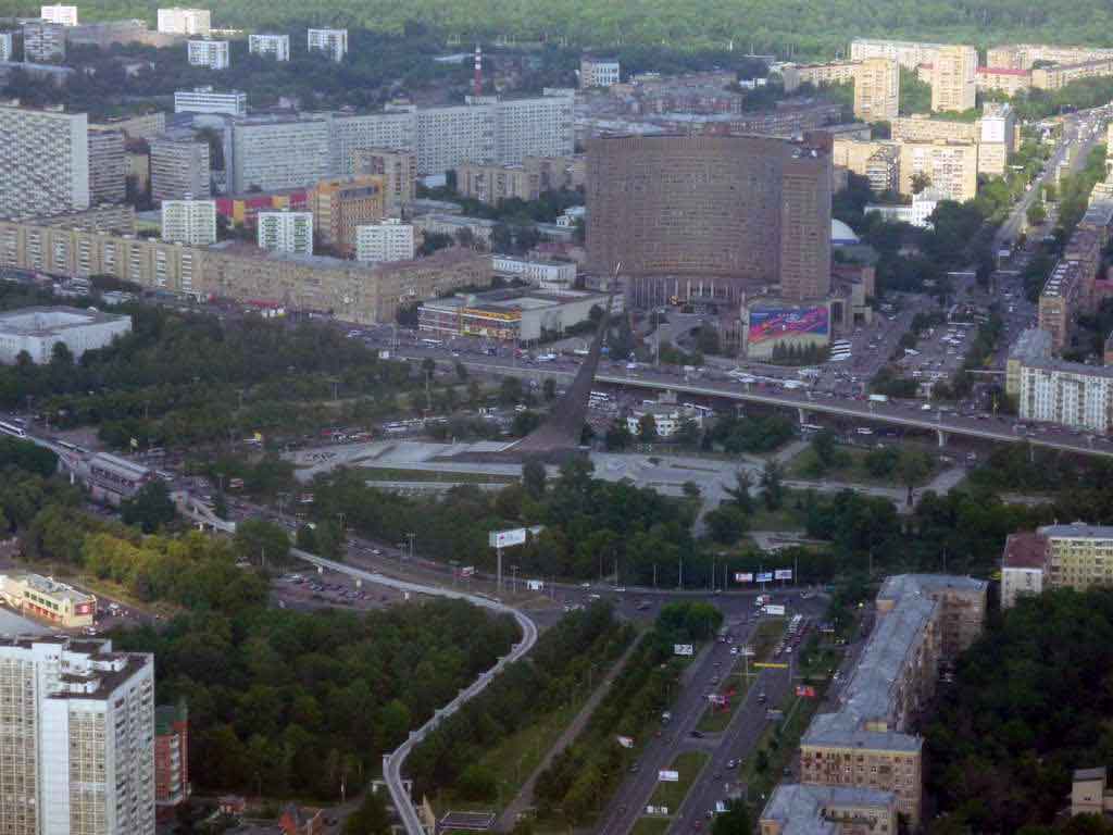Москва вид на гостиницу Космос